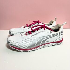 Sporty Puma Faas Lite Waterproof Golf Sneakers With Pink Laces